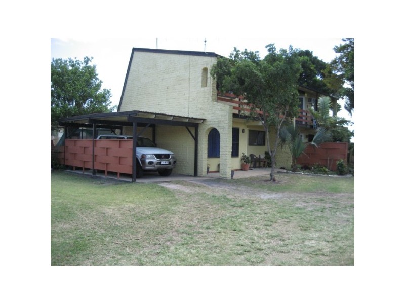 10 HIBISCUS STREET, Urangan QLD 4655