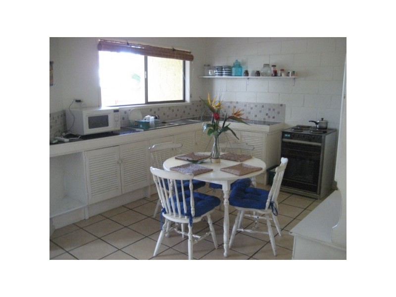 10 HIBISCUS STREET, Urangan QLD 4655