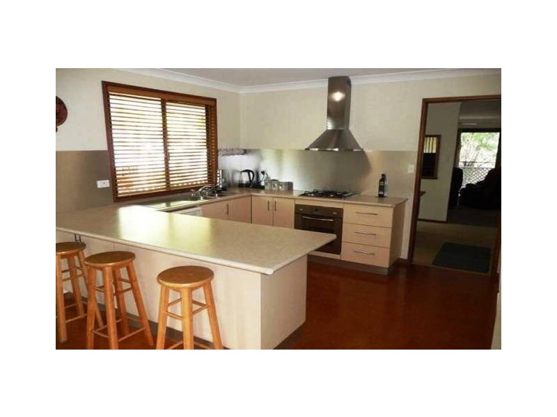 Point Vernon QLD 4655