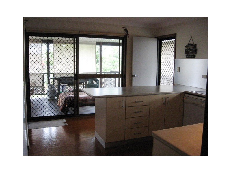 Point Vernon QLD 4655