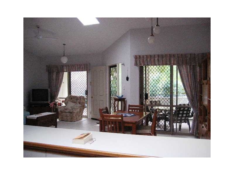 Unit 5/123 Freshwater St, Torquay QLD 4655