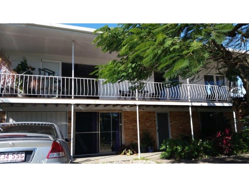 38 ANN ST,, Torquay QLD 4655