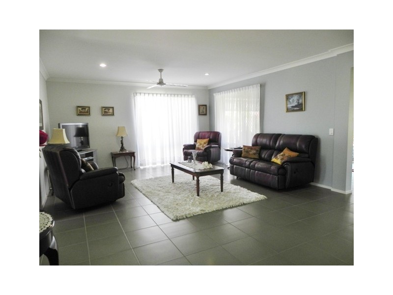 36 ENDEAVOUR WAY, Eli Waters QLD 4655