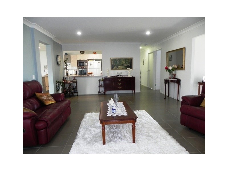 36 ENDEAVOUR WAY, Eli Waters QLD 4655