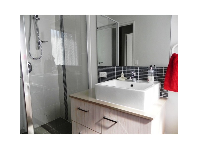 36 ENDEAVOUR WAY, Eli Waters QLD 4655