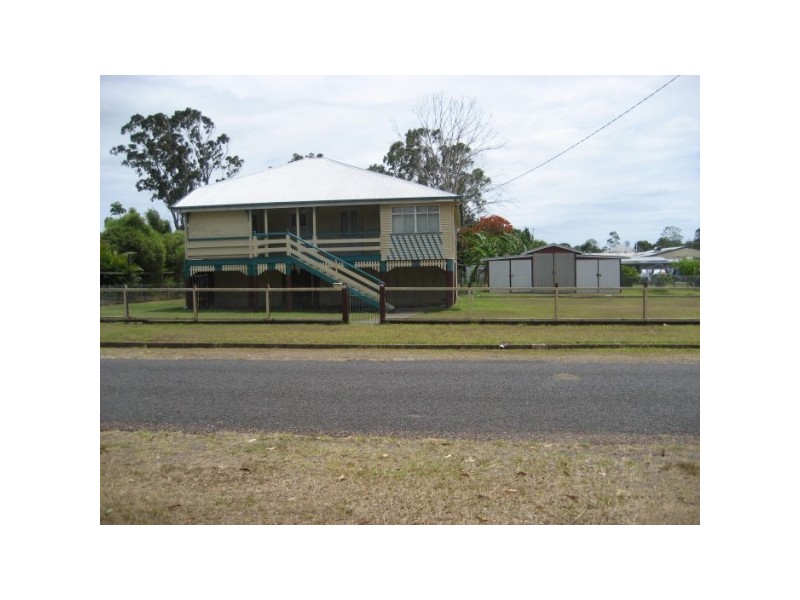 33 Whitley St, Howard QLD 4659