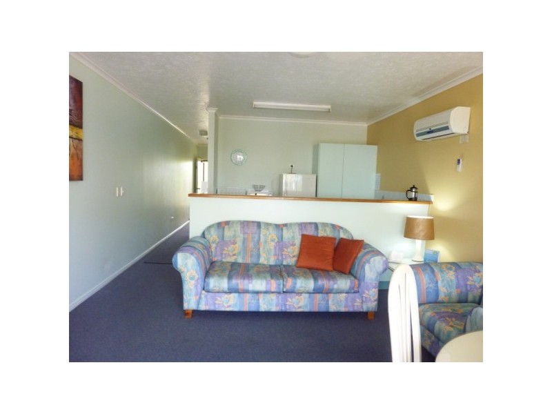 26/465 ESPLANADE, Torquay QLD 4655