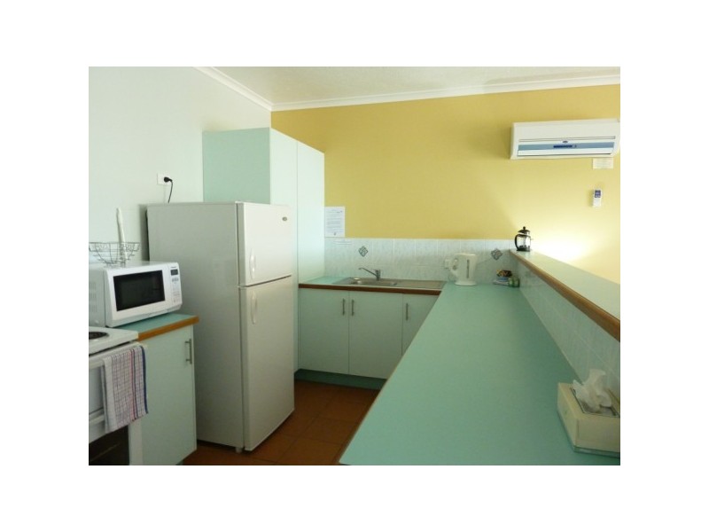 26/465 ESPLANADE, Torquay QLD 4655