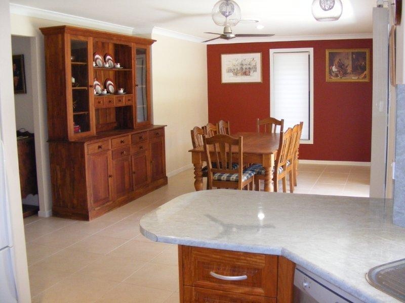 7 Maddever Road, Booral QLD 4655