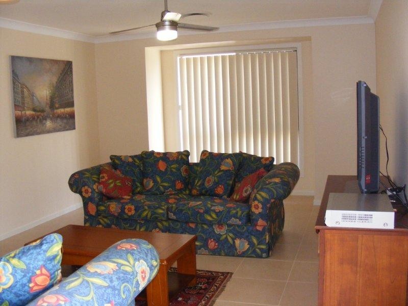 7 Maddever Road, Booral QLD 4655