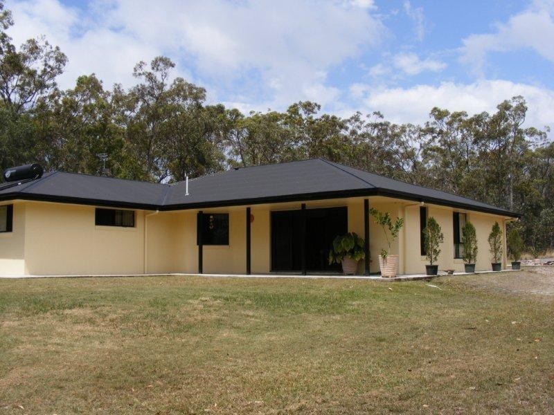7 Maddever Road, Booral QLD 4655
