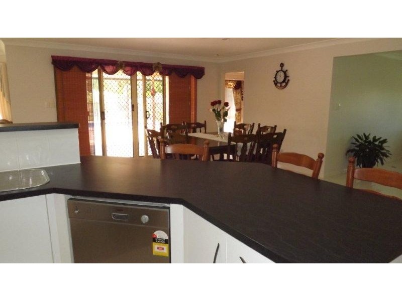 5 Cockatiel Court, Dundowran Beach QLD 4655