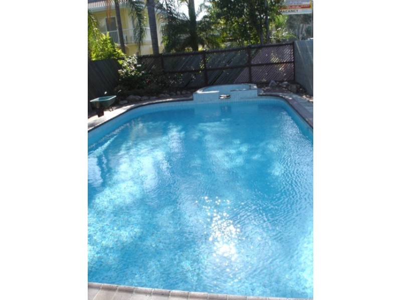 11and12/406 Esplanade, Torquay, Hervey Bay QLD 4655