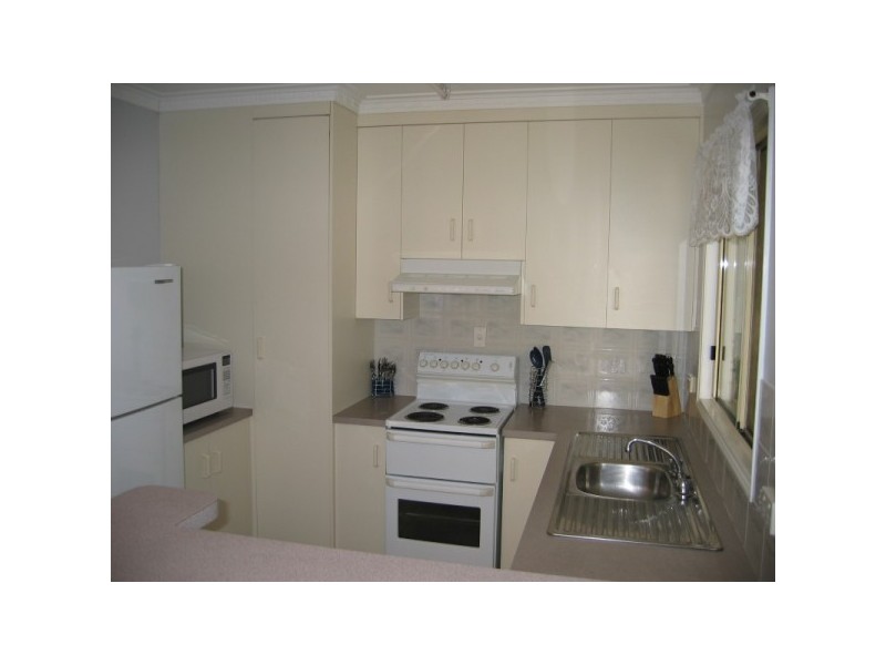 3 Hibiscus Street, Urangan, Hervey Bay QLD 4655