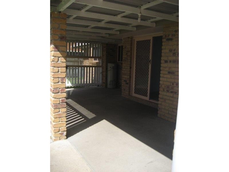 25 Cassandra Street, Urangan QLD 4655