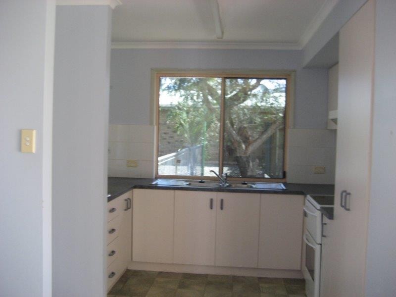 25 Cassandra Street, Urangan QLD 4655