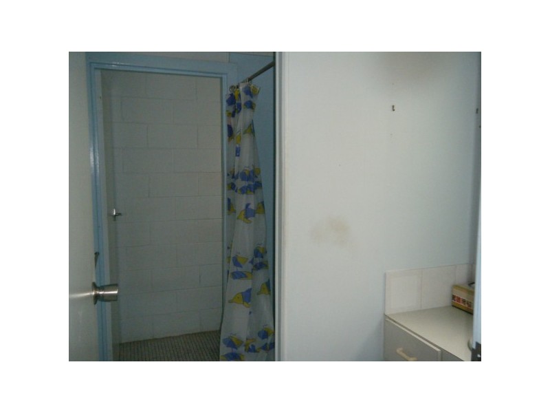 2/545 Esplanade, Urangan QLD 4655