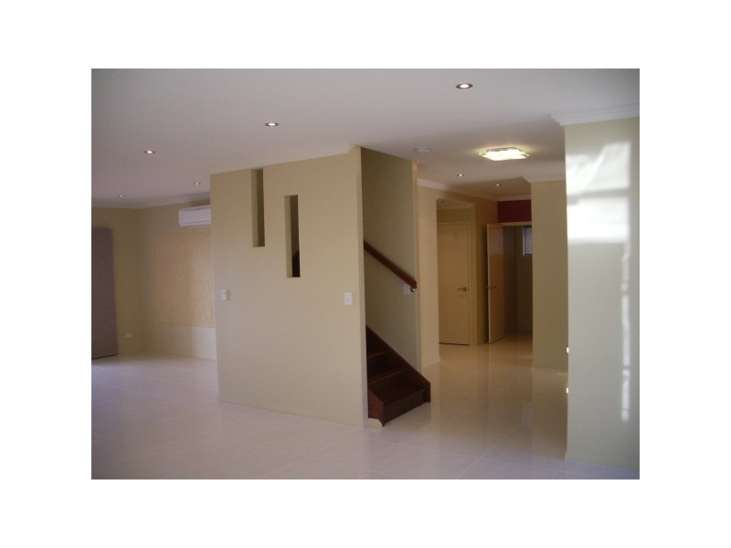 2/40 Victor Drive, Kawungan QLD 4655