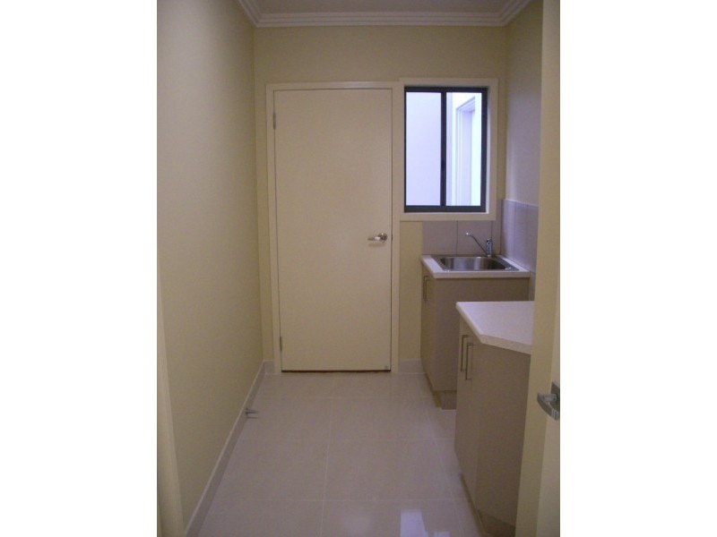 2/40 Victor Drive, Kawungan QLD 4655