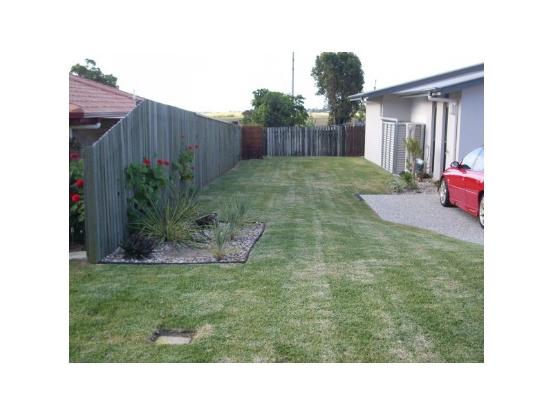 2/40 Victor Drive, Kawungan QLD 4655