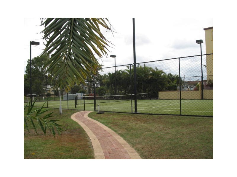 104/397 Esplanade, Torquay QLD 4655