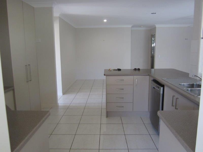 49 Magellan Circuit, Eli Waters QLD 4655