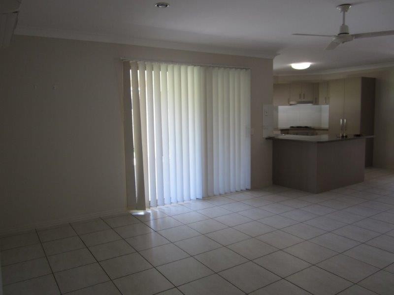 49 Magellan Circuit, Eli Waters QLD 4655