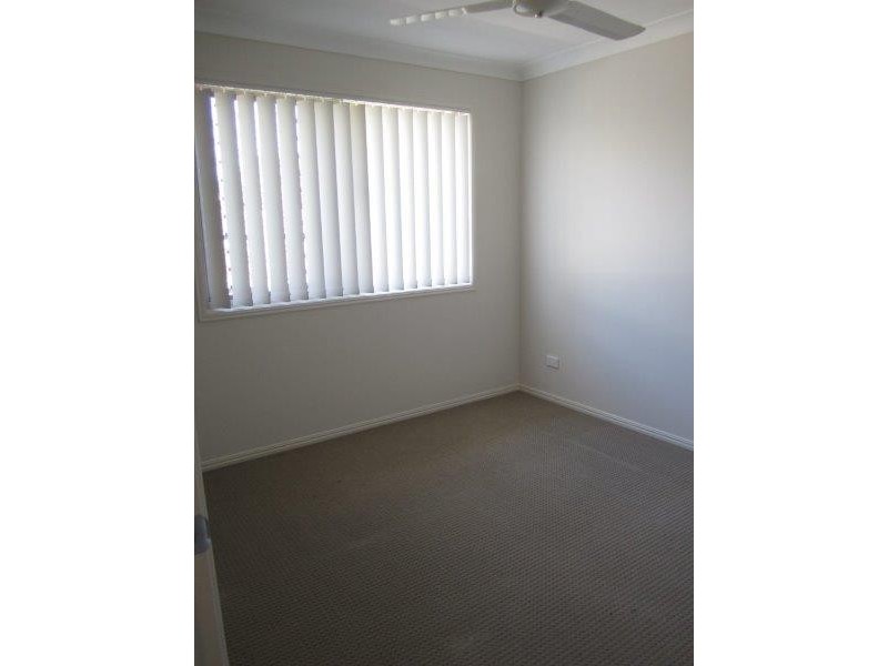 49 Magellan Circuit, Eli Waters QLD 4655