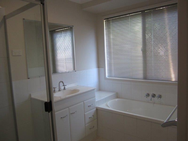 49 Magellan Circuit, Eli Waters QLD 4655