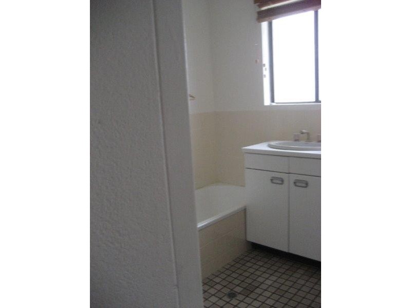 5/66 Freshwater Street, Torquay QLD 4655