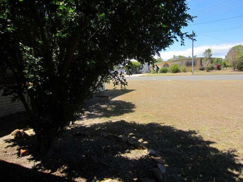Unit 2-29 Pulgul Street, Urangan QLD 4655