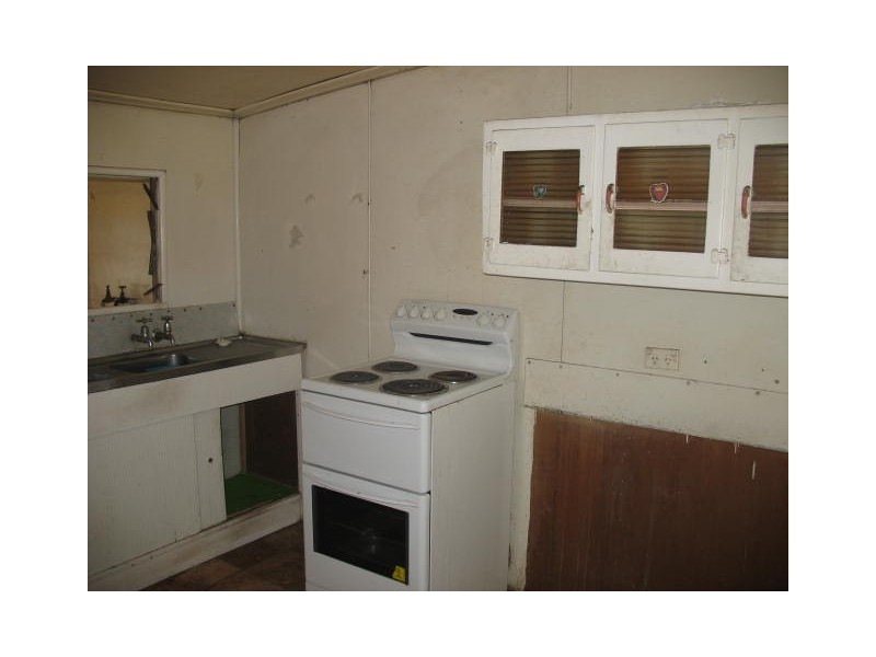 77 Cypress Street, Torquay QLD 4655