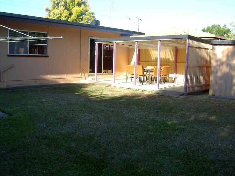 17 Paradise Street, Hervey Bay QLD 4655