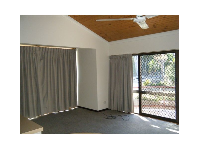1/406 Esplanade, Hervey Bay QLD 4655