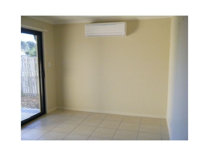 2/62 South Street, Urangan QLD 4655