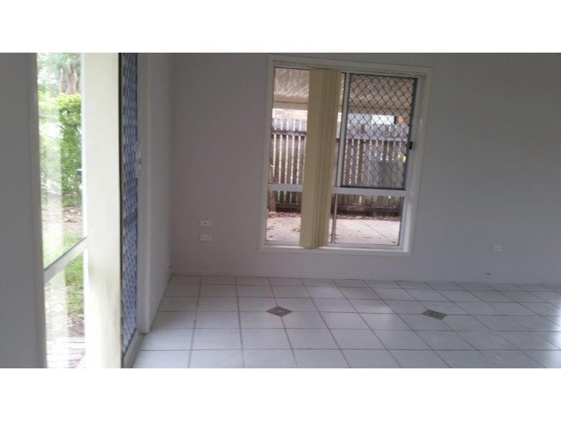 6 Rachael Street, Point Vernon QLD 4655