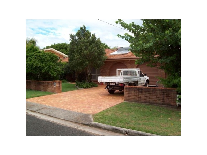 21 Hillcrest Avenue, Scarness QLD 4655