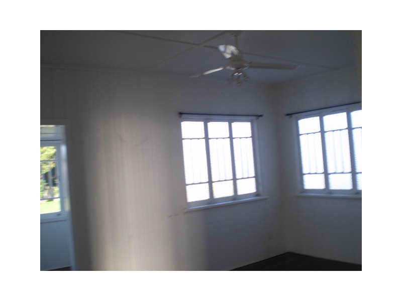 43 Shell Street, Urangan QLD 4655
