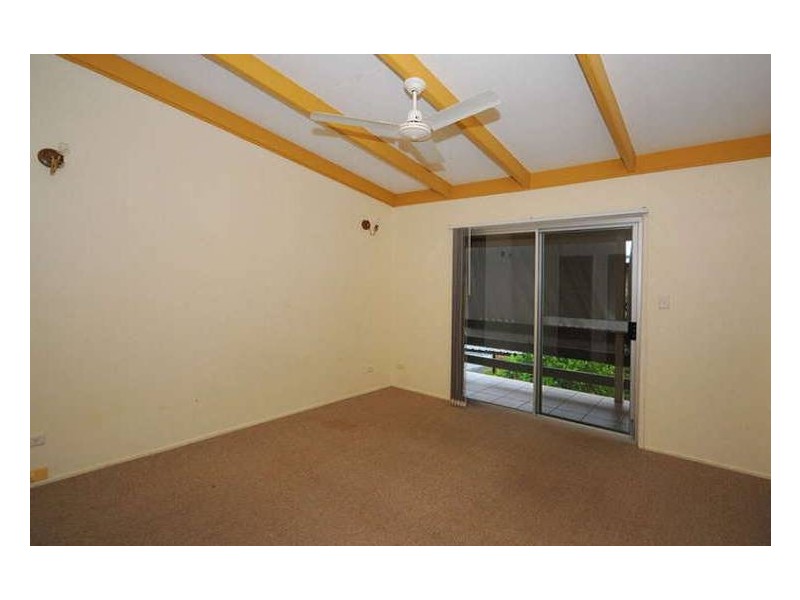 6/3 King Street, Urangan QLD 4655