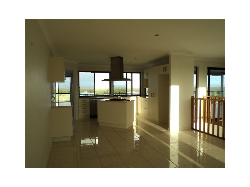 10 Woongoolbver Ct, River Heads QLD 4655