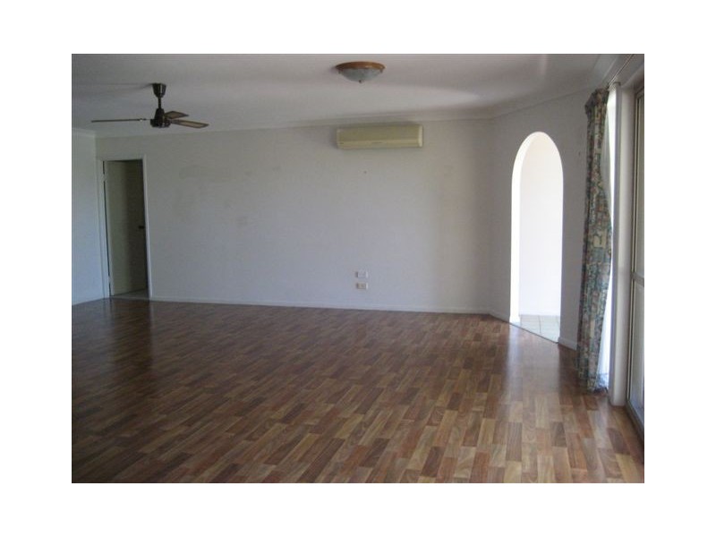 61 Helsham Street, Point Vernon QLD 4655