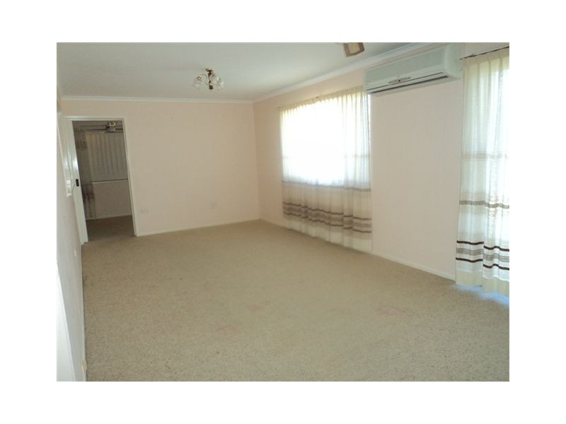 30 Southerden Street, Torquay QLD 4655