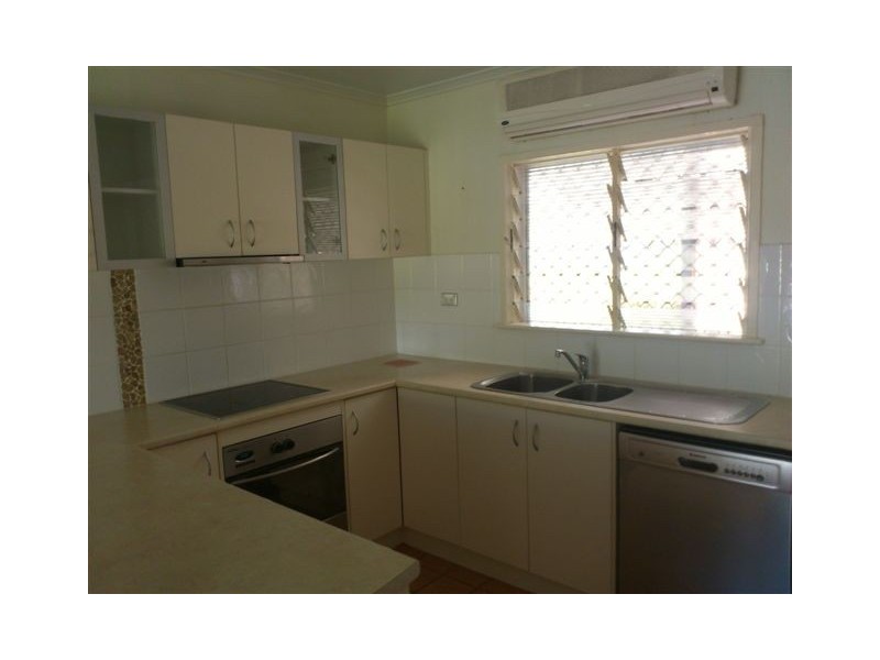 46 Ocean Street, Torquay QLD 4655