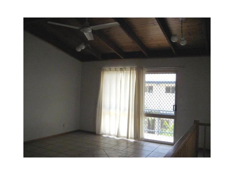 14/4 Pilot Street, Hervey Bay QLD 4655