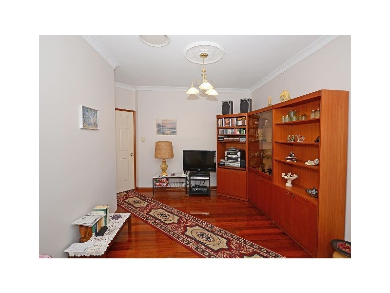 8 HOBERG CRT, Kawungan QLD 4655