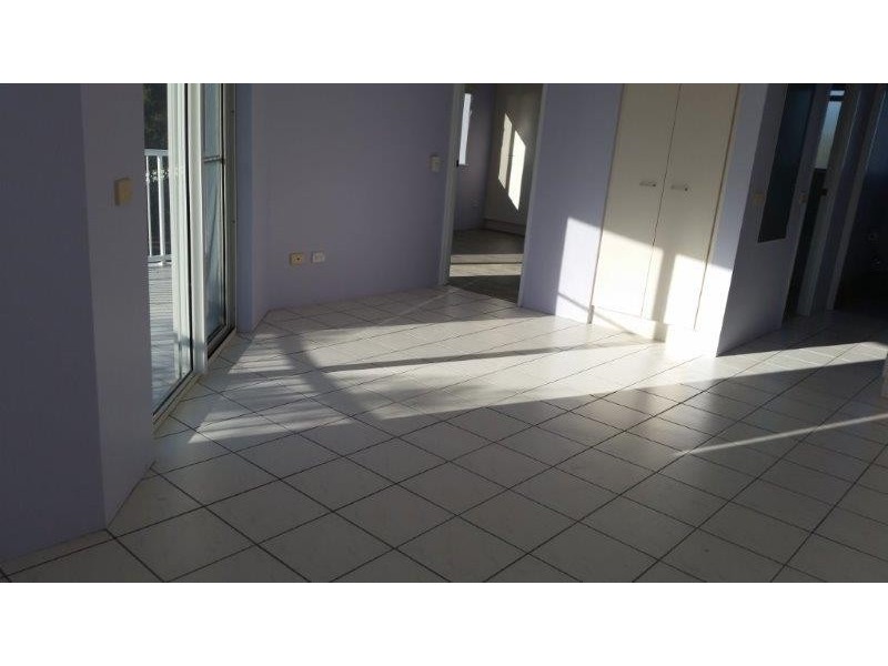 9/458 Esplanade, Torquay QLD 4655