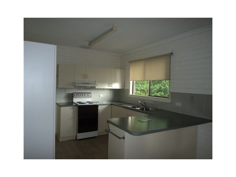 10/415 Boat Harbour Drive, Torquay QLD 4655