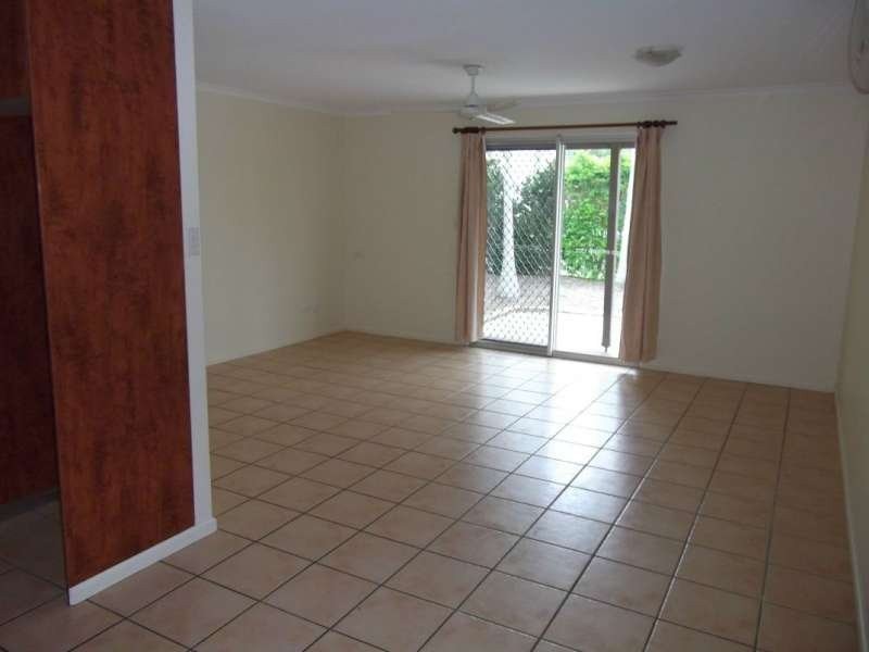 5a Johnston Boulevarde, Urraween QLD 4655