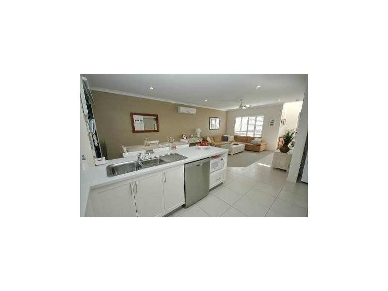 UNIT 6/13 TAVISTOCK STREET, Torquay QLD 4655