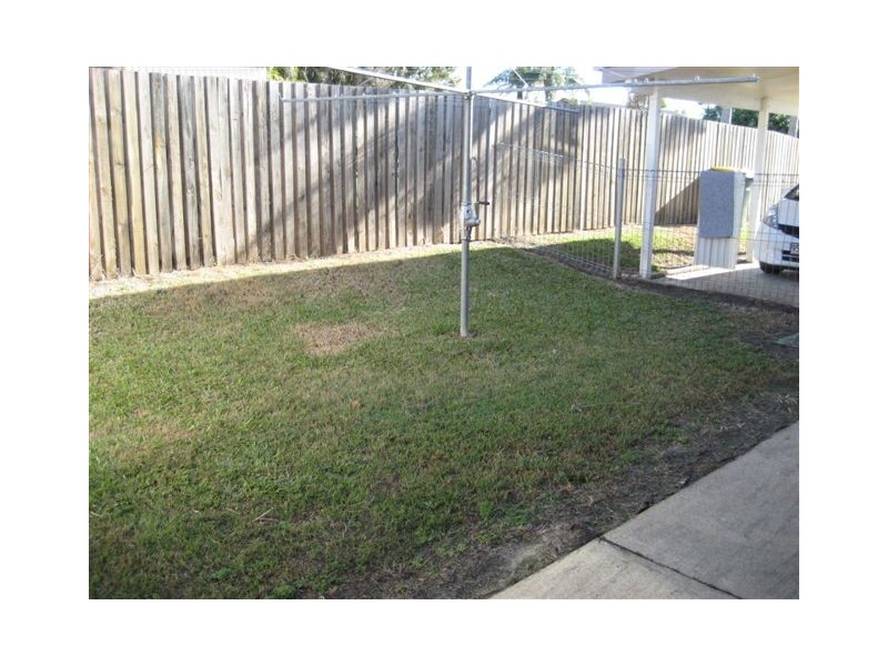 2 Craig Cres, Pialba QLD 4655